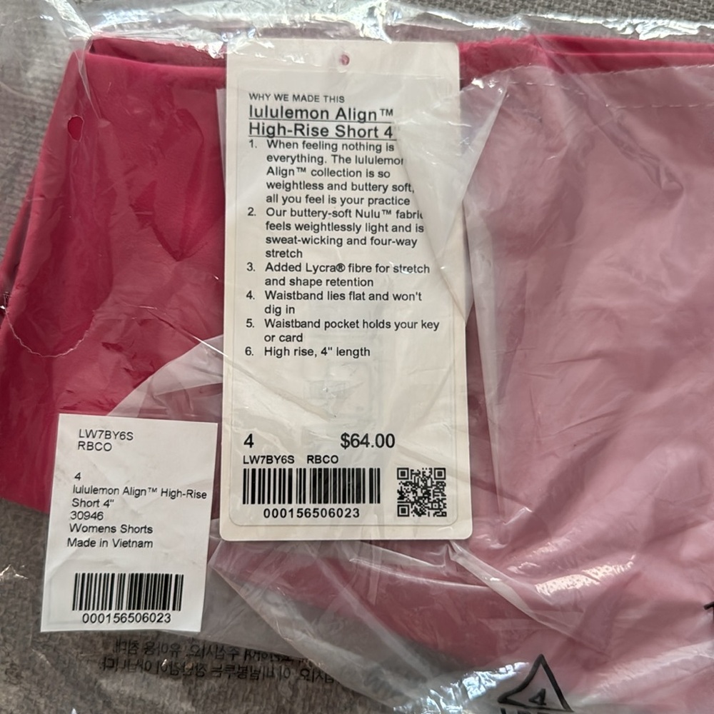 Lululemon- Align High-Rise Short 4”
Size: 4 - Picture 4 of 4